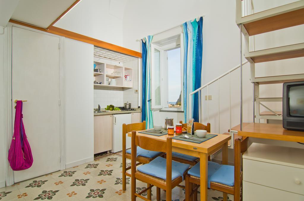 Appartamenti Le Pleiadi - Sant'Angelo D'Ischia Room photo