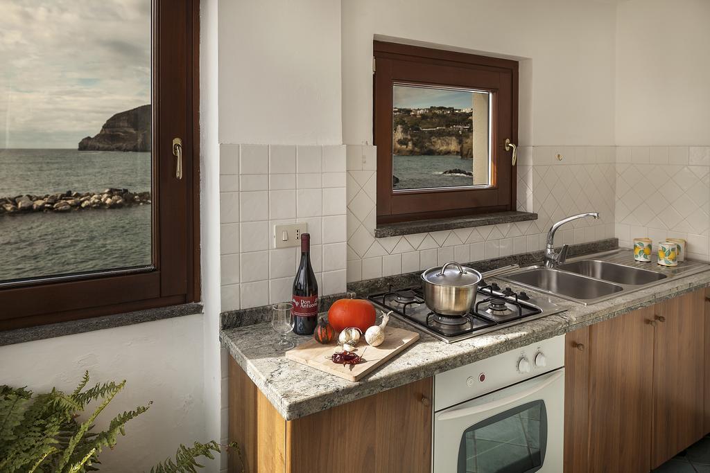 Appartamenti Le Pleiadi - Sant'Angelo D'Ischia Room photo
